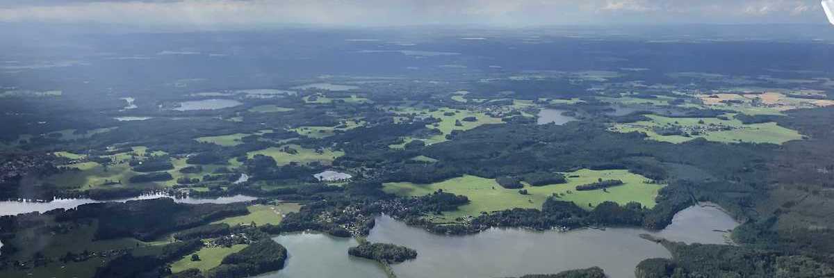 Flugwegposition um 14:36:09: Aufgenommen in der Nähe von Gemeinde Litschau, Österreich in 1393 Meter